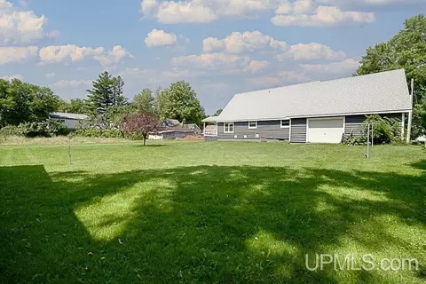 w621 Robert Street, Stephenson, MI 49887 photo 4