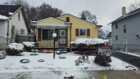 1518 N Grand Traverse, Flint, MI 48503