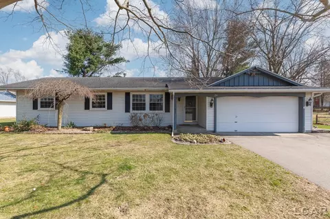 24 Greenbrier, Adrian, MI 49221 photo 2