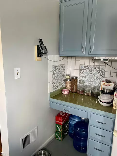 Kitchen - 2701 Fielding, Flint, MI 48503 photo 2 of 2