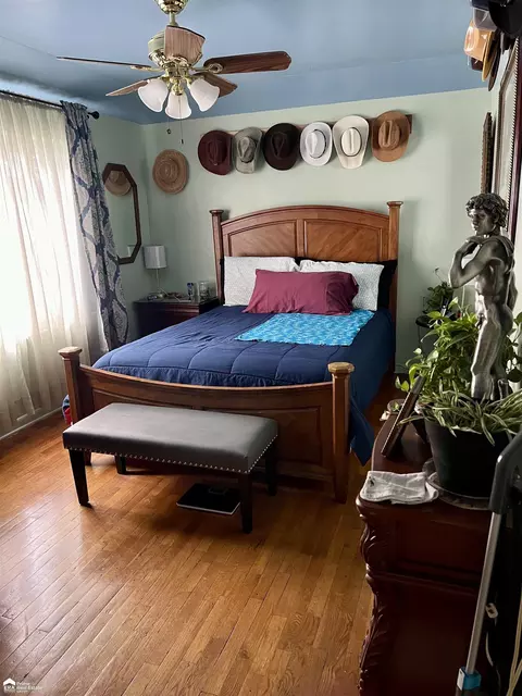 Bedroom - 2701 Fielding, Flint, MI 48503 photo 2 of 4