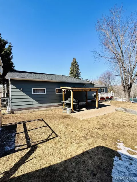 Exterior - 19 Birch, Ishpeming, MI 49849 photo 11 of 23