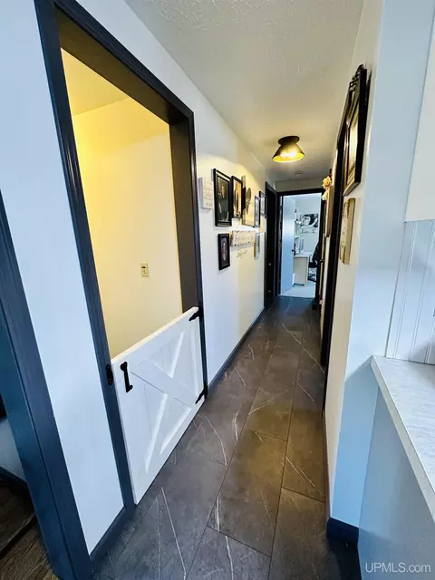 Entry Way - 19 Birch, Ishpeming, MI 49849 photo 1 of 3