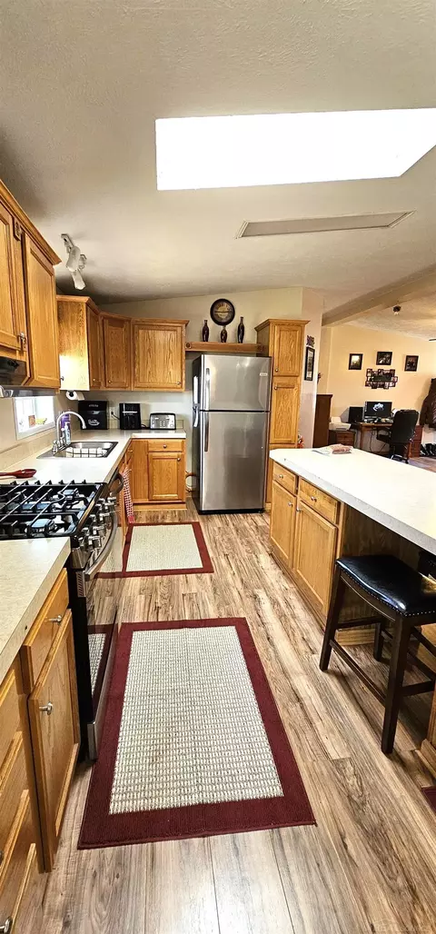 Kitchen - 1796 Van Dyke, Decker, MI 48426 photo 2 of 3