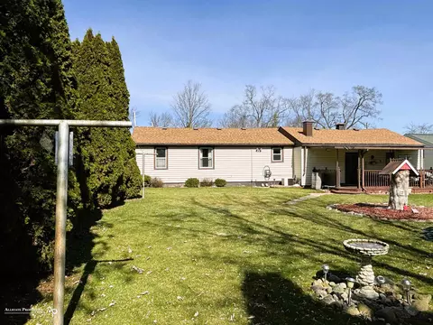 Exterior - 7154 Houghton, Davison, MI 48423 photo 2 of 9