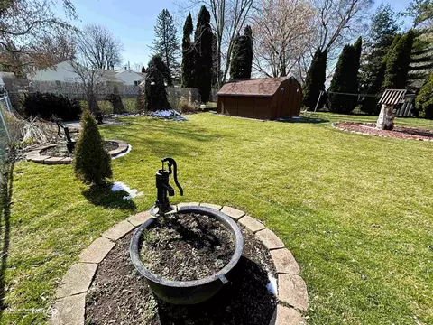Exterior - 7154 Houghton, Davison, MI 48423 photo 5 of 9
