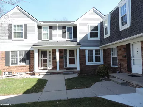 36350 Park Pl, Sterling Heights, MI 48310