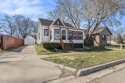 1907 22nd, Port Huron, MI 48060