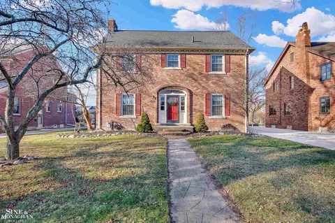 517 Barrington, Grosse Pointe Park, MI 48230