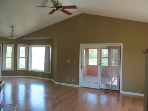 Living - 8508 Sawdey, Jerome, MI 49249 photo 2 of 9