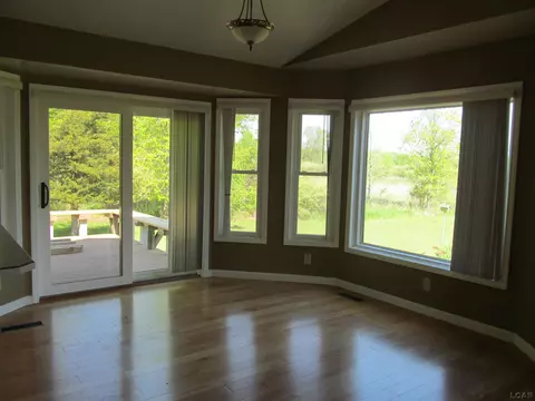 Living - 8508 Sawdey, Jerome, MI 49249 photo 8 of 9