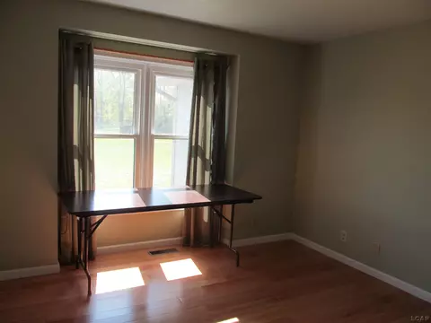 Living - 8508 Sawdey, Jerome, MI 49249 photo 9 of 9