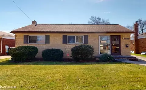 22812 Recreation, Saint Clair Shores, MI 48082