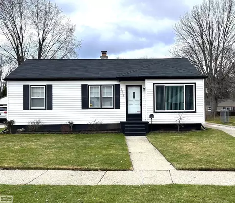 1519 Kingsley, Mount Clemens, MI 48043