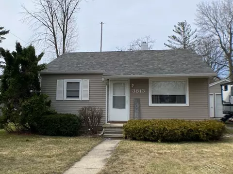 3813 Lancaster, Midland, MI 48642