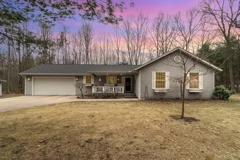 616 Thornton, Sanford, MI 48657