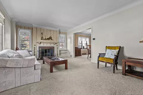 Living - 1489 Roslyn, Grosse Pointe Woods, MI 48236 photo 1 of 5