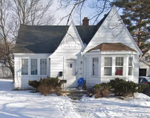 1802 Copeman, Flint, MI 48504