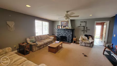 Living - 134 Eckfield, Algonac, MI 48001 photo 2 of 4