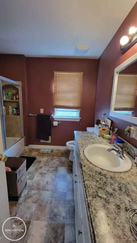 Bath - 134 Eckfield, Algonac, MI 48001 photo 3 of 3