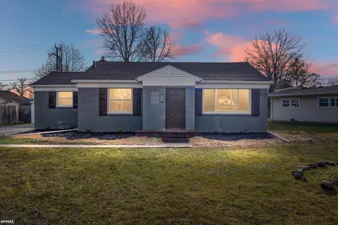 50805 Wilton, New Baltimore, MI 48047