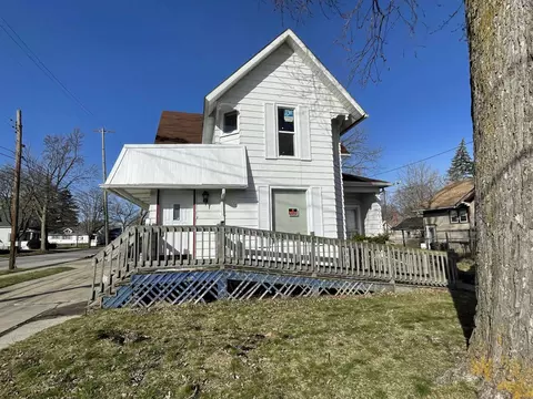 2003 N Bond, Saginaw, MI 48602