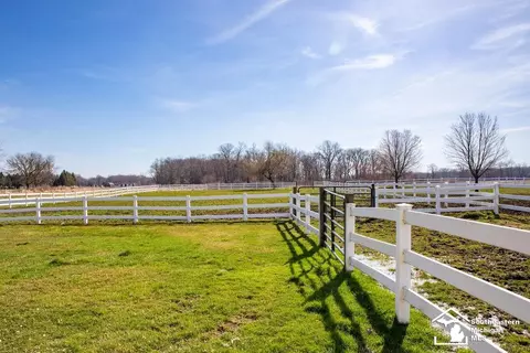 View/Area - 2560 Reinhardt, Monroe, MI 48162 photo 1 of 2
