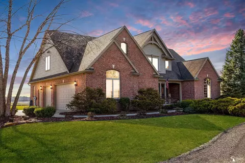 2560 Reinhardt, Monroe, MI 48162