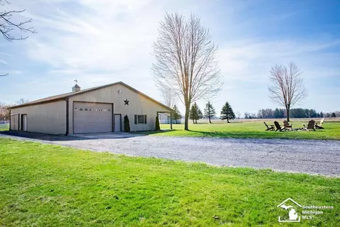 Exterior - 2560 Reinhardt, Monroe, MI 48162 photo 22 of 39