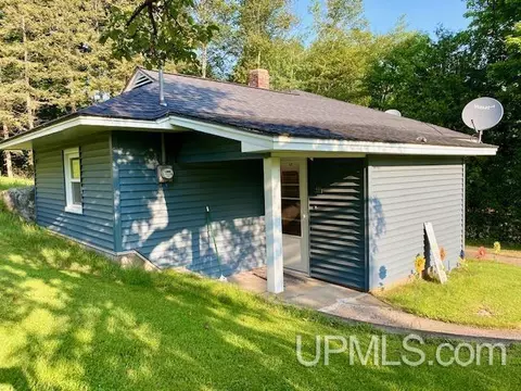 94 Co Rd Ave, Champion, MI 49814