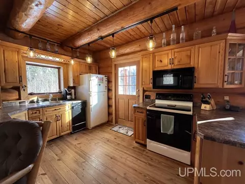 Kitchen - n6985 Olson Road, Shingleton, MI 49884 photo 3 of 3