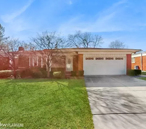29709 Orvylle, Warren, MI 48092