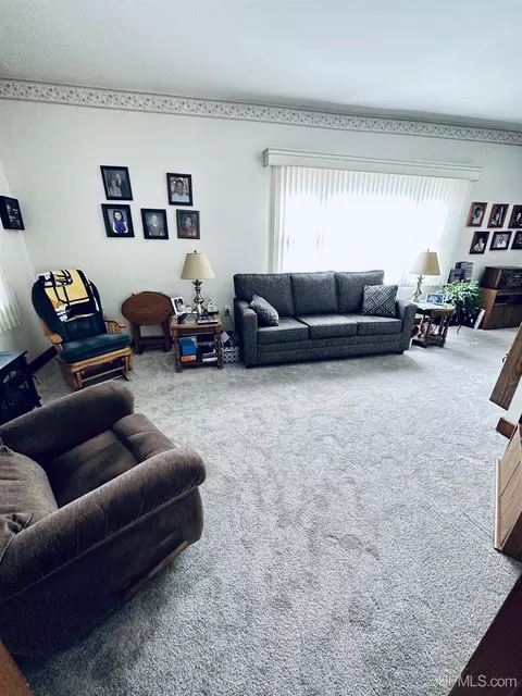 125 York, Ishpeming, MI 49849 photo 3