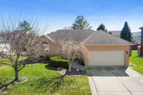 28988 Pinehurst, New Baltimore, MI 48051