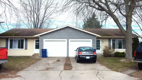 5700 5702 Lessandro, Saginaw, MI 48603