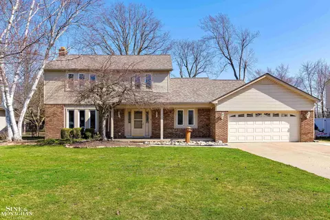 39154 Cloverleaf, Harrison Township, MI 48045