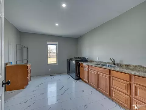 1339 Fix, Monroe, MI 48162 photo 25