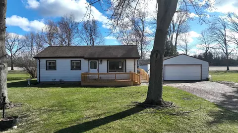 Exterior - 7119 Adelle, Flushing, MI 48433 photo 2 of 11