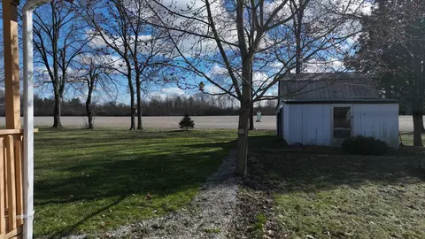 Exterior - 7119 Adelle, Flushing, MI 48433 photo 7 of 11