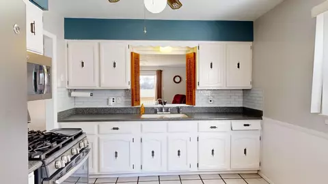 Kitchen - 7119 Adelle, Flushing, MI 48433 photo 2 of 3