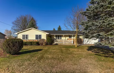4201 Meadowbrook, Freeland, MI 48623