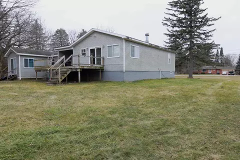 7126 Neff, Mount Morris, MI 48458 photo 2