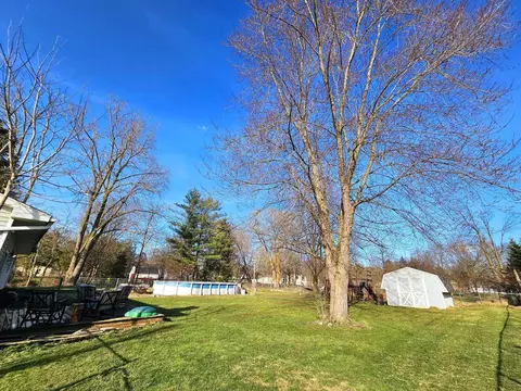 2404 N Irish, Davison, MI 48423 photo 7