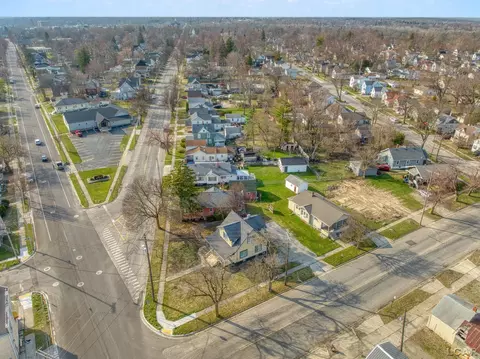 View/Area - 1157 E Maple, Adrian, MI 49221 photo 2 of 7