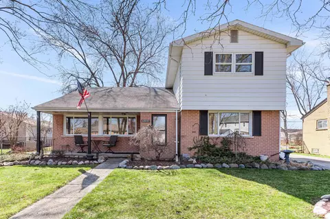 32031 Wyoming, Livonia, MI 48150