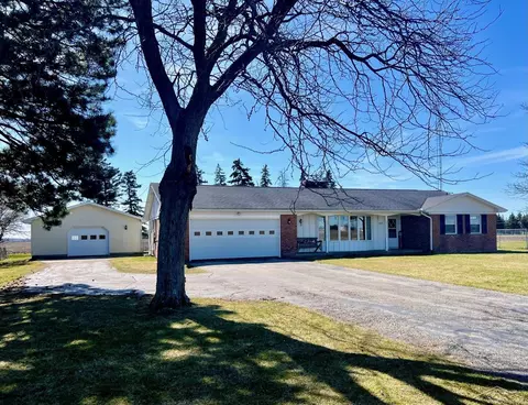 4925 Freeland, Saginaw, MI 48604