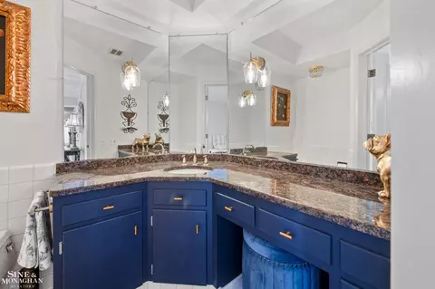 Bath - 15827 Windmill Pointe, Grosse Pointe Park, MI 48230 photo 1 of 5