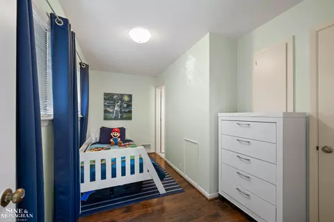 Bedroom - 15827 Windmill Pointe, Grosse Pointe Park, MI 48230 photo 5 of 6