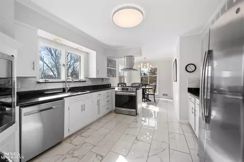 Kitchen - 15827 Windmill Pointe, Grosse Pointe Park, MI 48230 photo 1 of 3