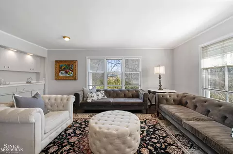 Living - 15827 Windmill Pointe, Grosse Pointe Park, MI 48230 photo 7 of 9